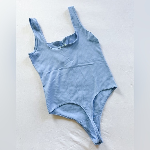 Abercrombie & Fitch Light Blue Ribbed Bodysuit size L - Picture 2 of 6